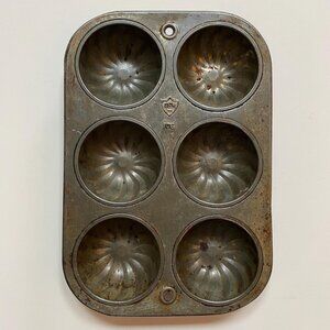 Vintage GSW Baking Tray Mold Tin for Cakes Cookies Kitchen Cookware Collectible